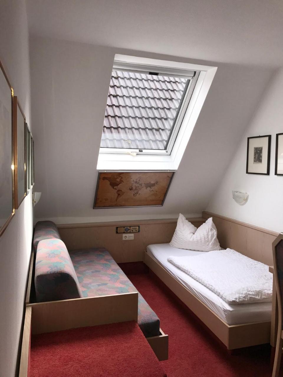 טאוברבישופסהיים Hotel-Landgasthof Gruener Baum - Dittigheim מראה חיצוני תמונה