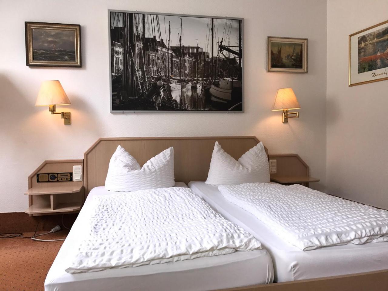 טאוברבישופסהיים Hotel-Landgasthof Gruener Baum - Dittigheim מראה חיצוני תמונה